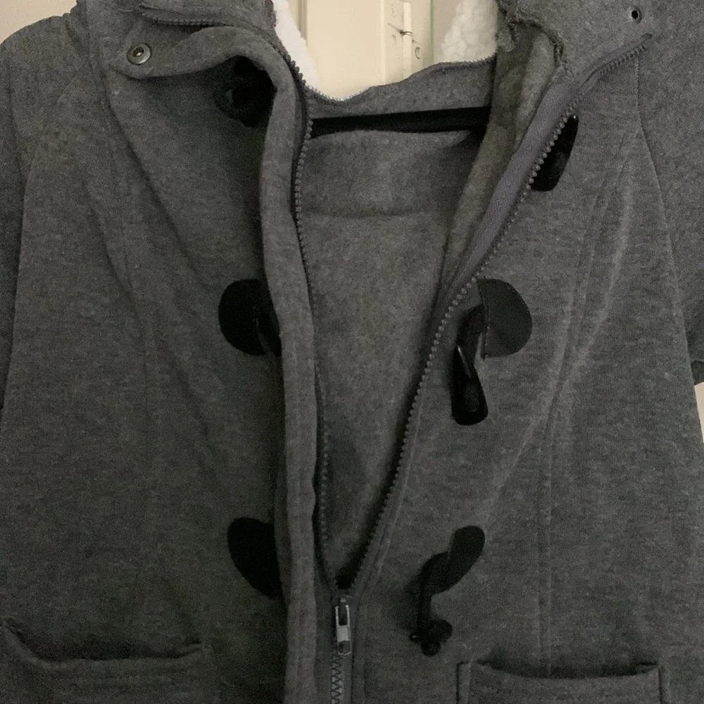 Grey Jacket - Picture 5 of 8